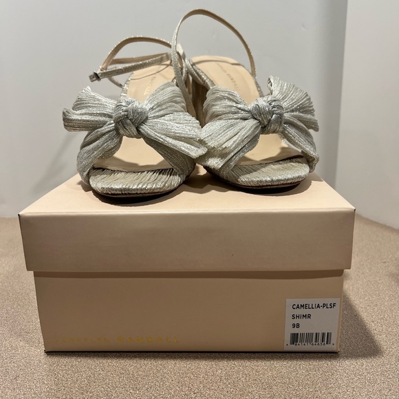 Loeffler Randall Camellia in shimmer - Picture 5 of 9